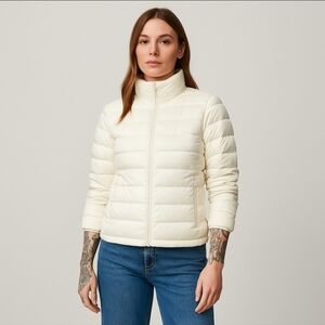 Aritzia Tna Yellowknife Jacket M Pearl White  Cream Goose Down Puffer Coat
